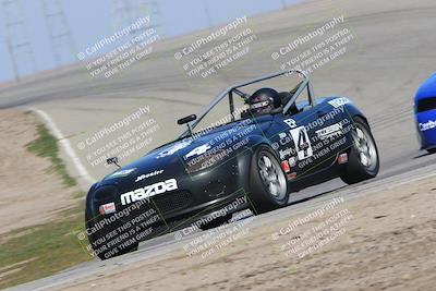 media/Feb-19-2022-Cal Club SCCA Super Tour (Sat) [[420969159b]]/Group 2/Race (Grapevine)/